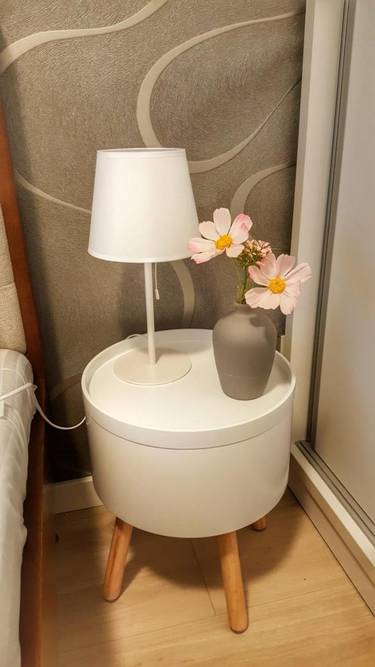 Elias Central Apartment - 2 Bedrooms & Free Parking أرادايا المظهر الخارجي الصورة