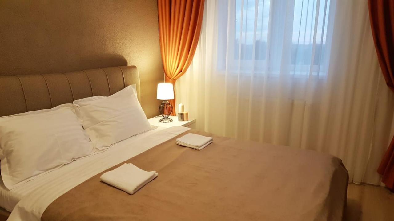 Elias Central Apartment - 2 Bedrooms & Free Parking أرادايا المظهر الخارجي الصورة