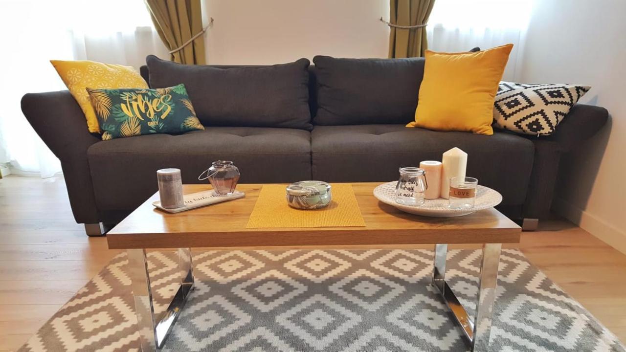 Elias Central Apartment - 2 Bedrooms & Free Parking أرادايا المظهر الخارجي الصورة