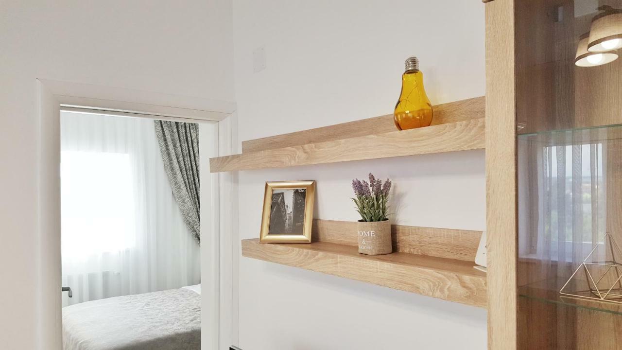 Elias Central Apartment - 2 Bedrooms & Free Parking أرادايا المظهر الخارجي الصورة
